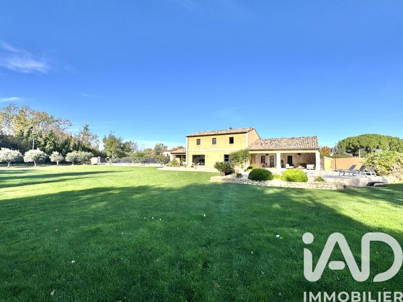 Maison - 195 m² - 6 pièces