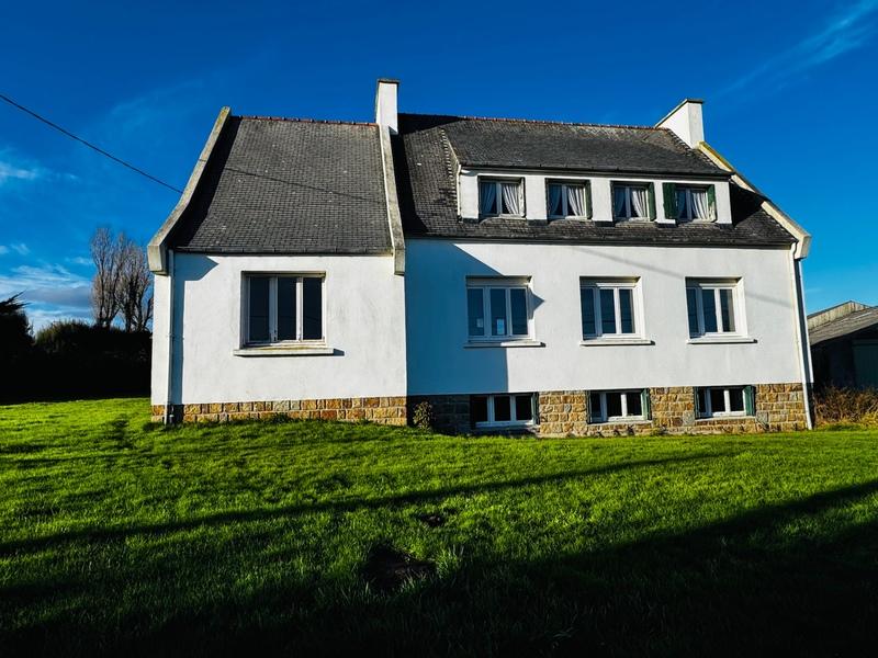 Maison - 186 m² - 11 pièces