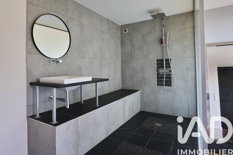 Loft - 210 m² - 5 pièces