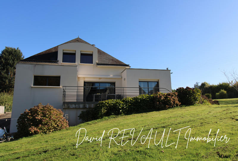 Maison - 143 m² - 6 pièces