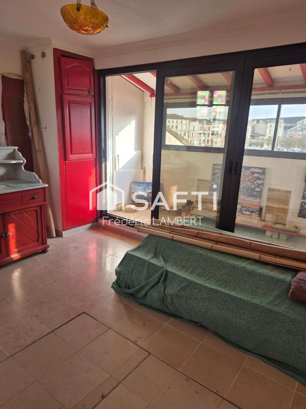 Maison - 204 m² - 7 pièces