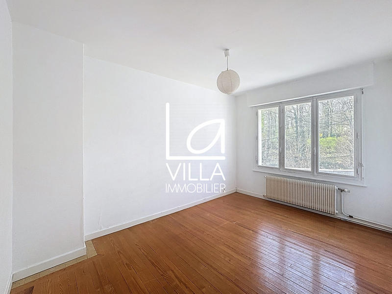 Maison - 111 m² - 6 pièces