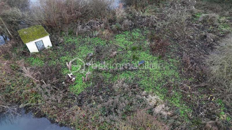 Terrain de loisirs - 4 584 m²