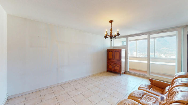 Appartement - 81 m² - 4 pièces