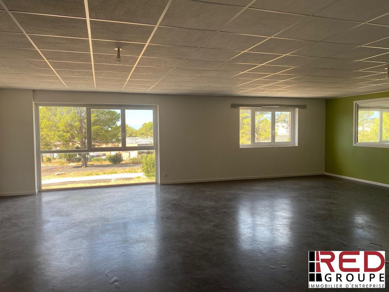 Entrepôt - 470 m²