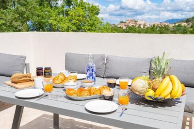 Propriété - 220 m² - 6 pièces