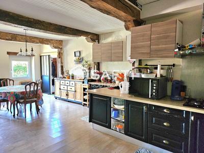 Maison - 400 m² - 6 pièces