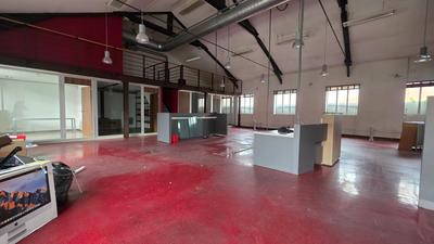 Local commercial - 281 m² - 12 pièces