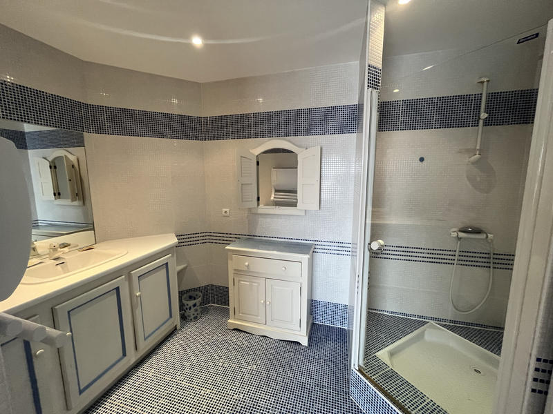 Appartement - 108 m² - 4 pièces