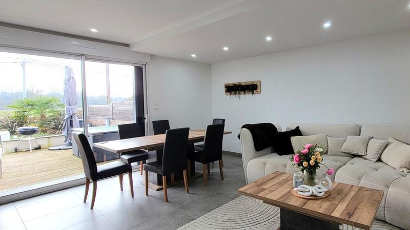 Maison - 96 m² - 4 pièces