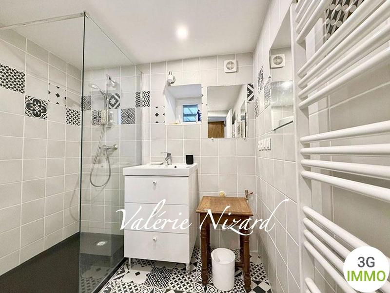 Villa - 164 m² - 9 pièces