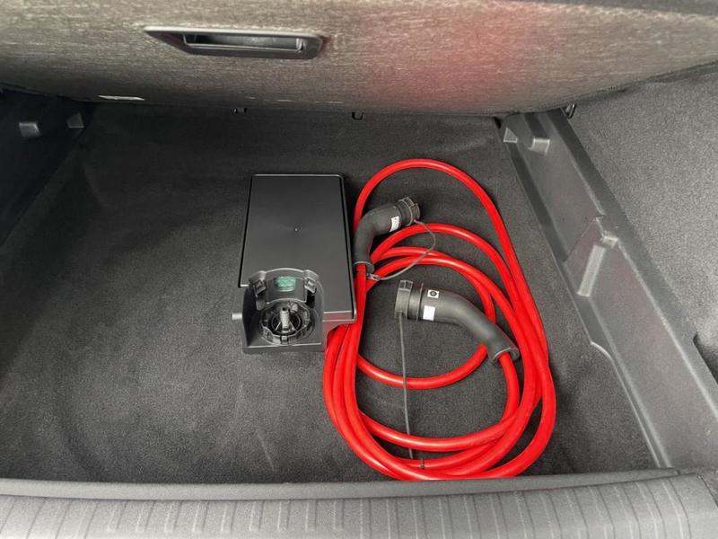 Peugeot 3008 e-3008 III Electrique 210 ch Batterie 73 kWh Allure