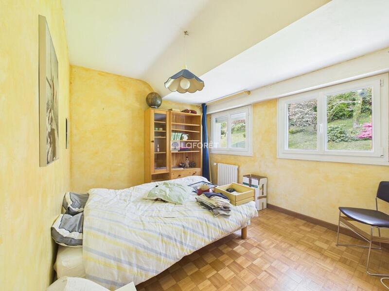 Maison - 161 m² - 7 pièces