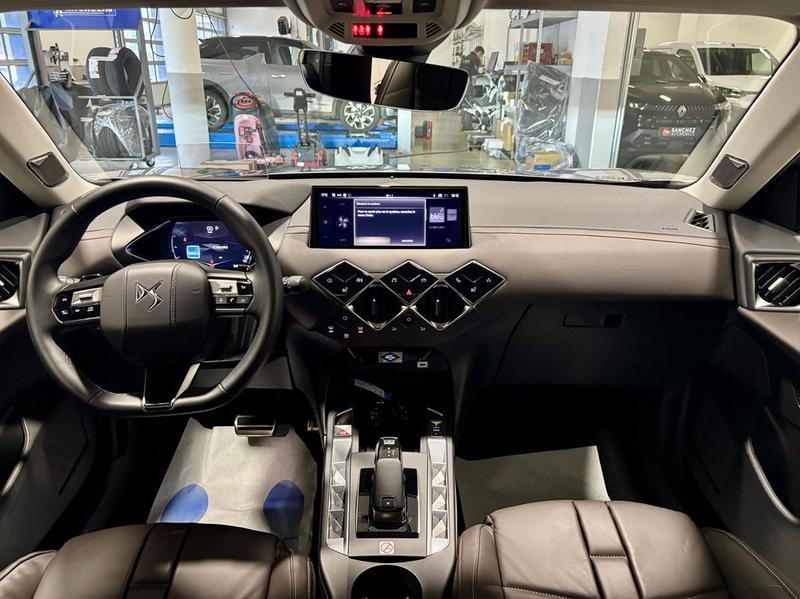 Ds Ds 3 Ds3 1.5 Bluehdi 130 Eat8 Etoile