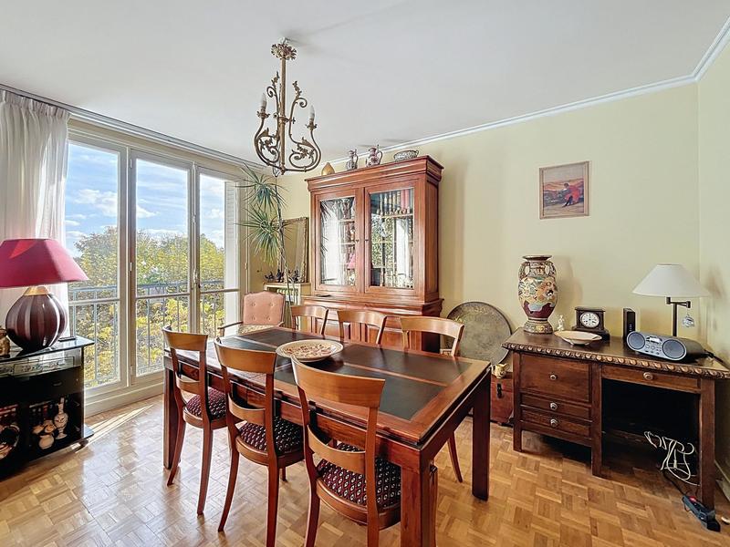 Appartement - 80 m² - 3 pièces