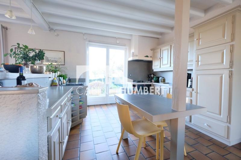 Maison - 214 m² - 7 pièces