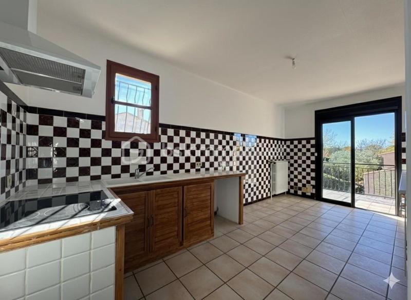 Maison traditionnelle - 175 m² - 7 pièces