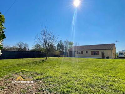 Maison - 88 m² - 4 pièces