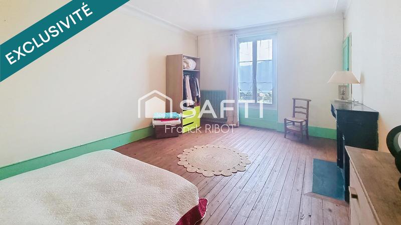 Maison - 205 m² - 7 pièces