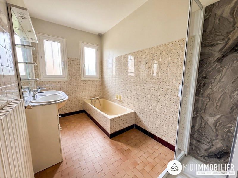 Maison traditionnelle - 95 m² - 4 pièces