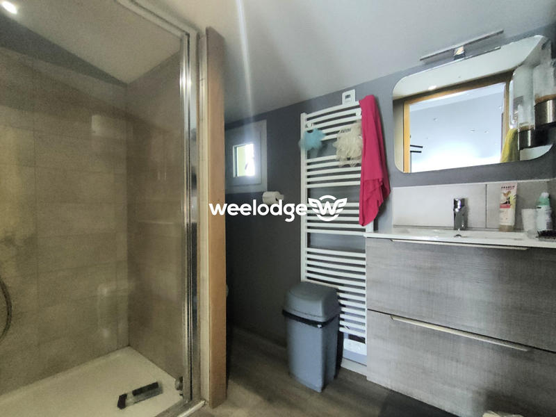 Local d'activités - 700 m²