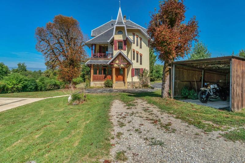 Demeure - 150 m² - 5 pièces