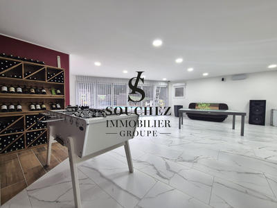 Maison contemporaine - 515 m² - 13 pièces