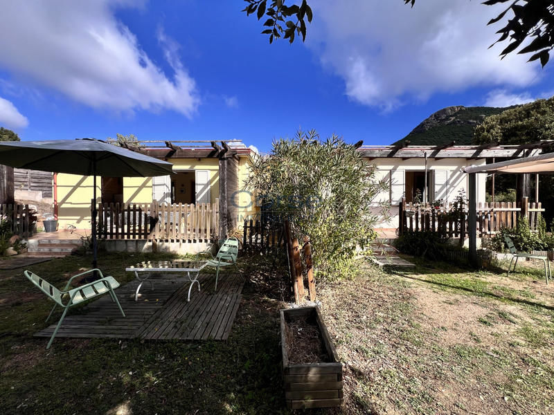 Maison - 76 m² - 6 pièces