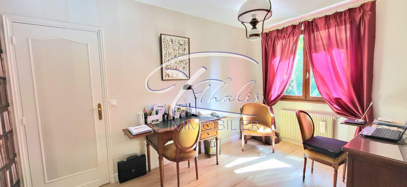 Maison ancienne - 290 m² - 8 pièces