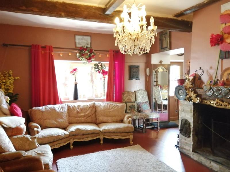 Propriété - 280 m² - 10 pièces