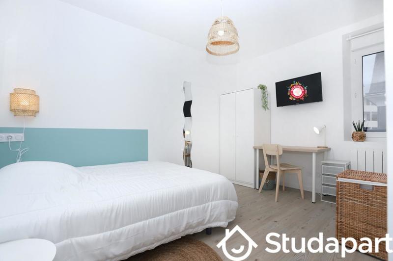 Chambre - 13 m² - 1 pièce