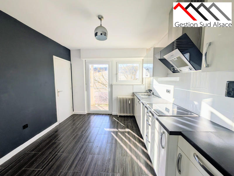 Appartement - 80 m² - 5 pièces