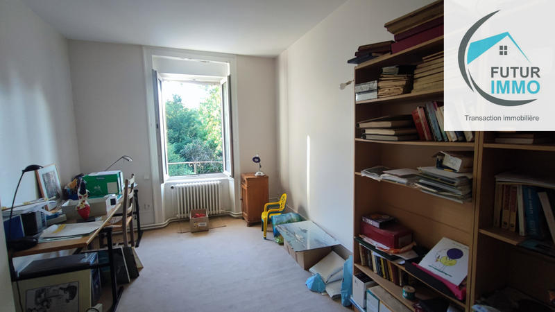 Appartement - 143 m² - 6 pièces