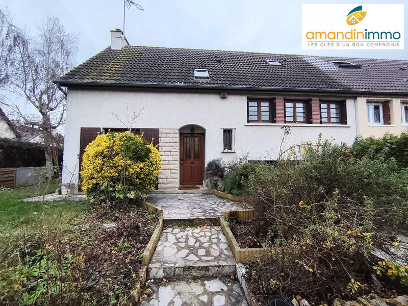 Maison - 97 m² - 7 pièces