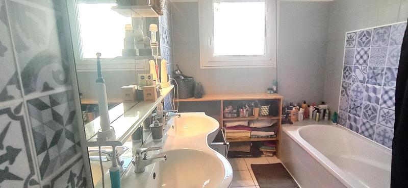 Maison - 135 m² - 6 pièces