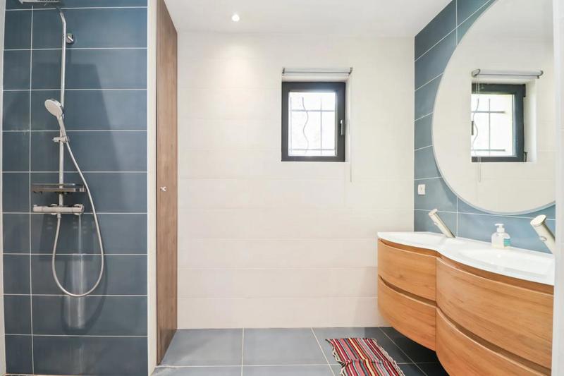 Maison - 93 m² - 4 pièces