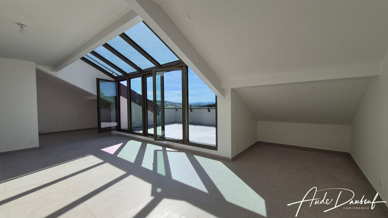 Appartement - 98 m² - 4 pièces