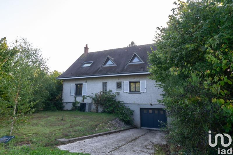Maison - 210 m² - 8 pièces