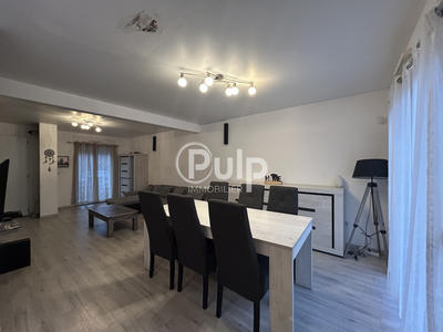 Maison - 88 m² - 5 pièces