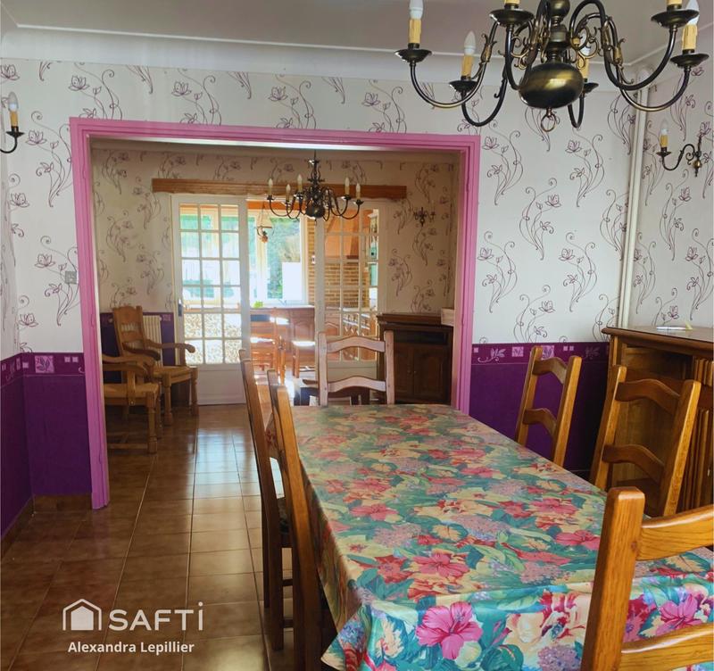 Maison - 99 m² - 5 pièces