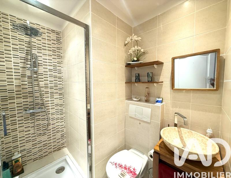 Maison - 237 m² - 6 pièces