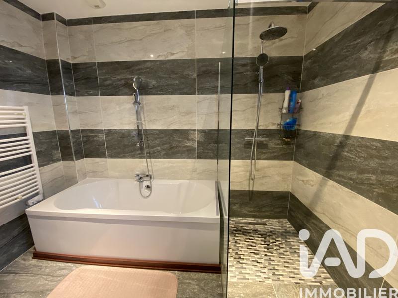 Maison - 162 m² - 5 pièces