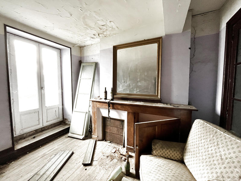 Maison - 350 m² - 12 pièces