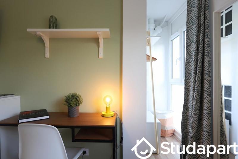 Chambre - 10 m² - 1 pièce