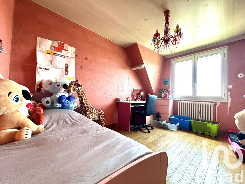 Maison - 141 m² - 7 pièces