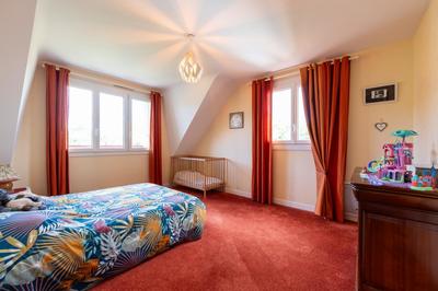 Maison - 179 m² - 6 pièces