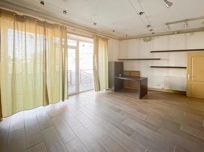 Appartement - 128 m² - 6 pièces