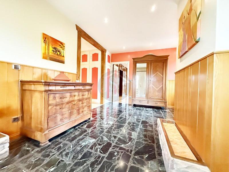 Maison - 167 m² - 6 pièces