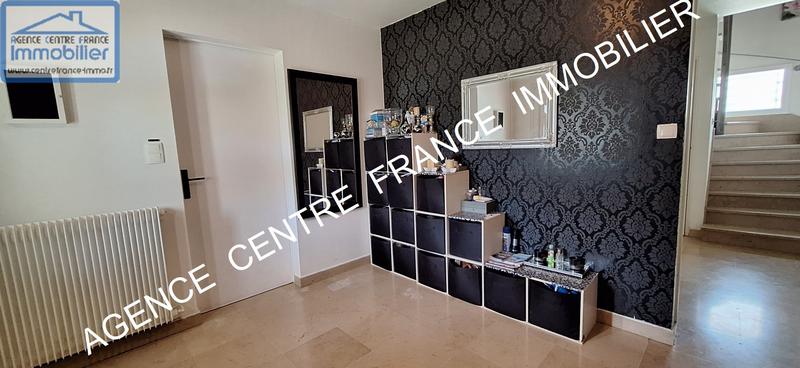 Maison - 310 m² - 8 pièces