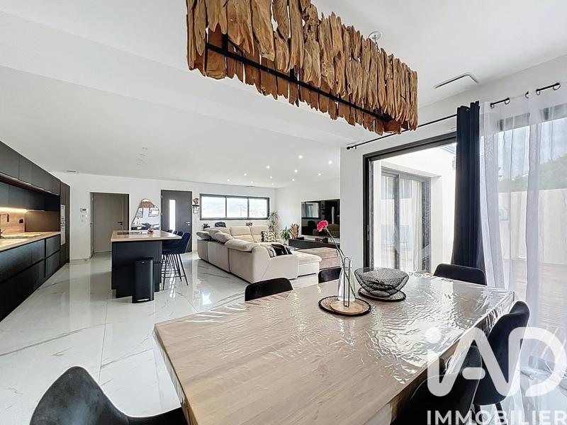 Maison - 149 m² - 6 pièces